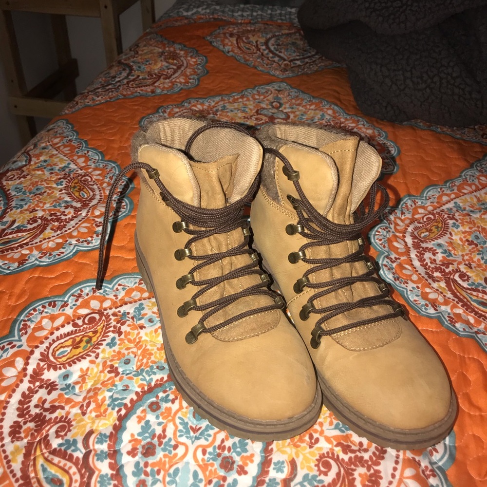 ankle boots